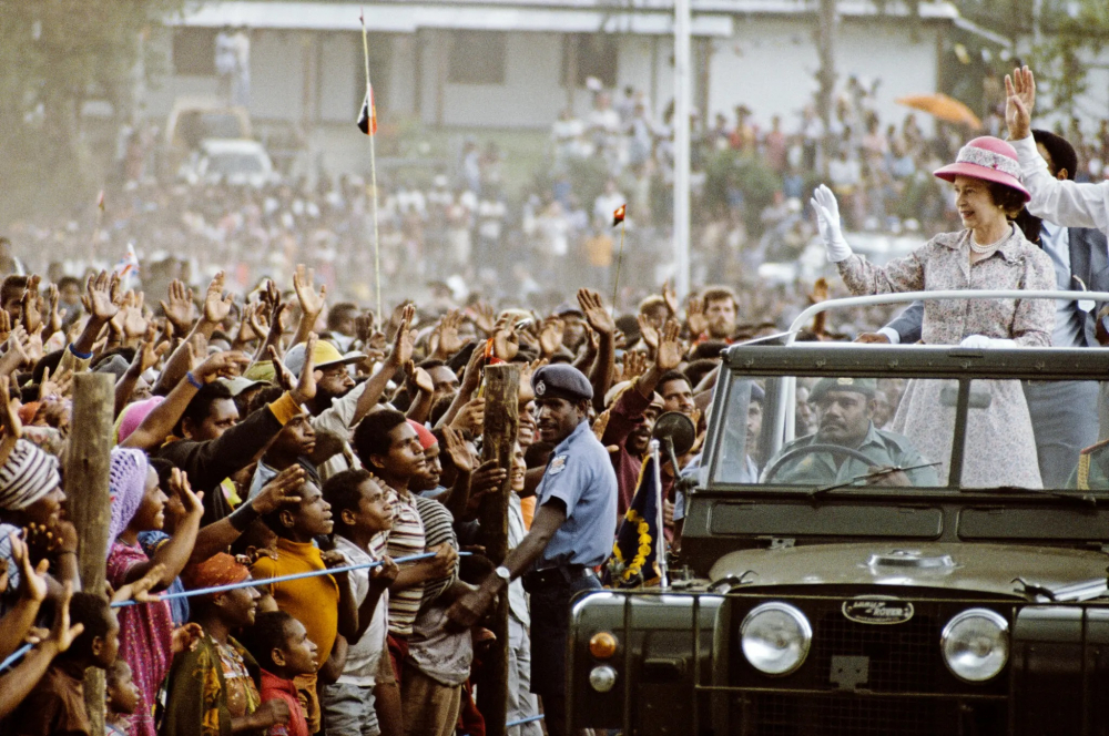 Nữ hoàng ở núi Hagen, Papua New Guinea, vào tháng 10/1982