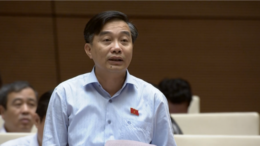 ĐBQH Nguyễn Minh Sơn đề nghị các Bộ, ngành có báo cáo về việc gây lãng phí khi xét nghiệm COVID-19 tràn lan và để xảy ra vi phạm trong vụ Việt Á, gây thất thoát lớn cho ngân sách nhà nước