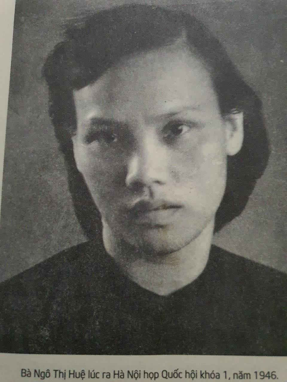 Bà Bảy Huệ là một trong 10 nữ đại biểu quốc hội đầu tiên của Việt Nam