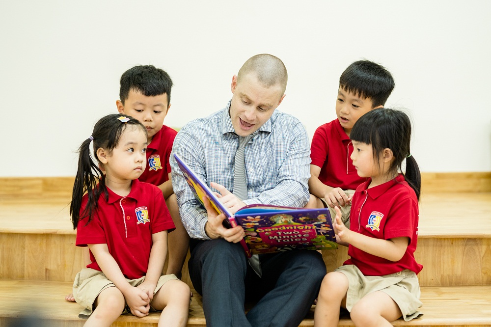 Royal School Phú Lâm thường xuyên áp dụng chính sách ưu đãi học phí hấp dẫn - Ảnh: Royal School