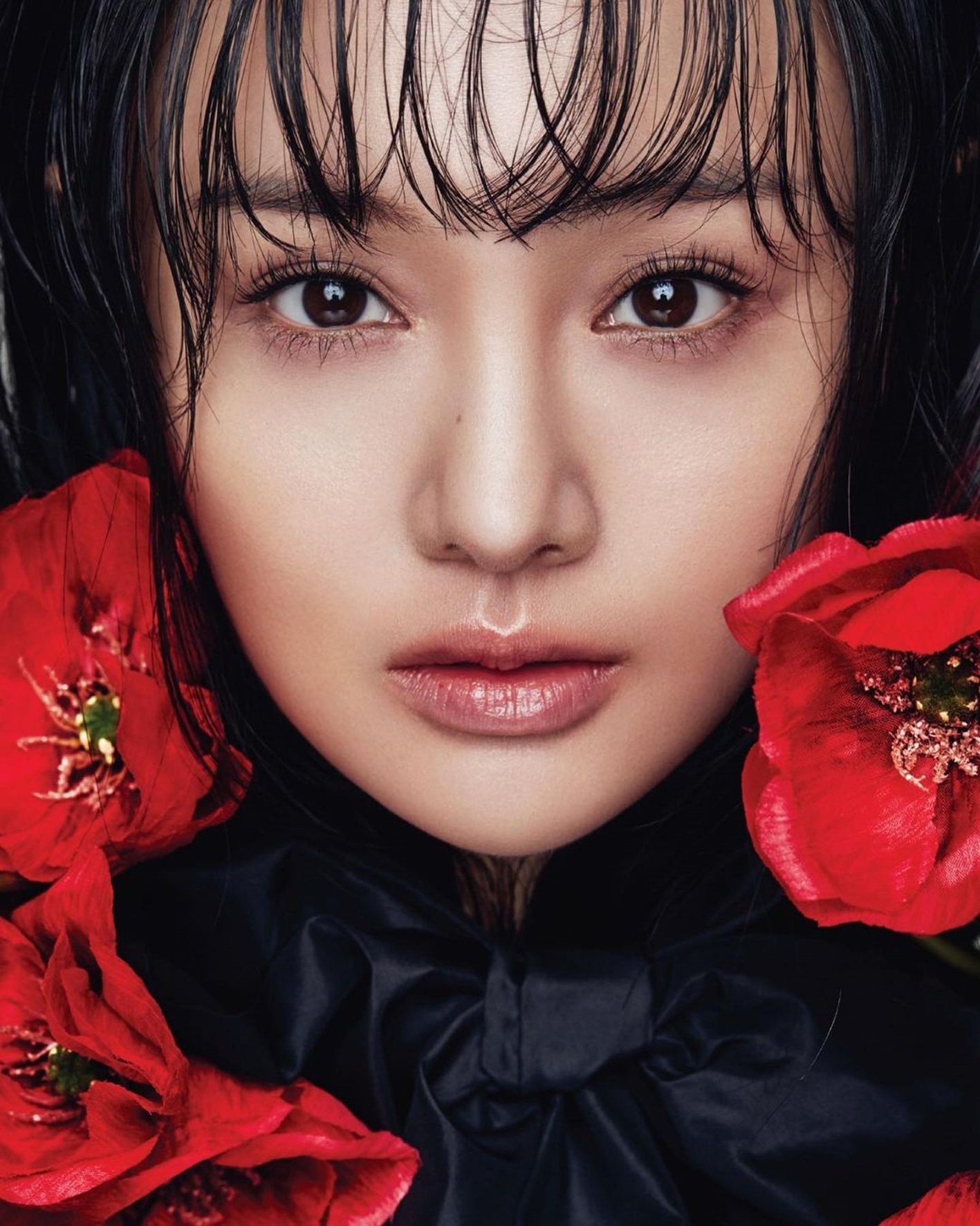 Hình ảnh Trịnh Sảng chụp cho tạp chí, được nữ diễn viên chia sẻ trên Instagram