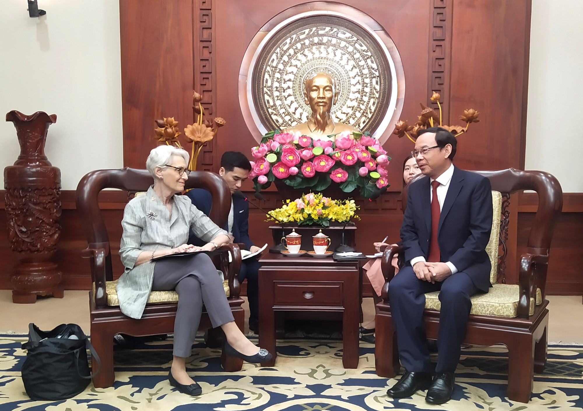 Bí thư Thành uỷ TP HCM Nguyễn Văn Nên hội đàm cùng Bà Wendy Sherman, Thứ trưởng Bộ Ngoại giao Mỹ 