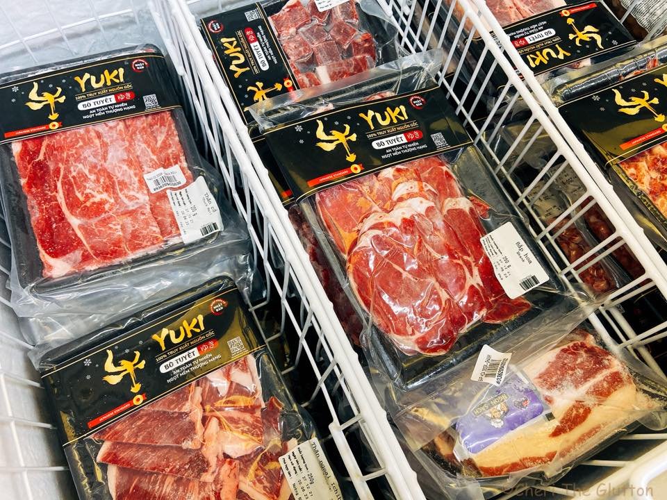 Sản phẩm bò tuyết Yuki nhập khẩu từ Nhật hiện đang được bày bán tại các siêu thị lớn -Ảnh: Vilico