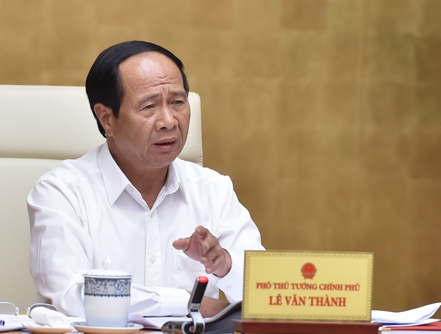 Phó Thủ tướng Lê Văn Thành yêu cầu Bộ GTVT bảo đảm tiến độ phê duyệt 12 dự án thành phần của giai đoạn 2 trong tháng 6 để khởi công trong tháng 12/2022 theo đúng chỉ đạo của Chính phủ - Ảnh VGP