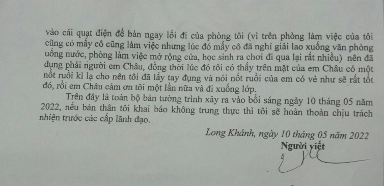 Đơn tường trình của ông Tr. cho rằng có chạm vào mặt em nữ sinh