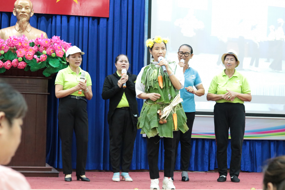 Tiểu phẩm nói về ý thức bảo vệ môi trường của Hội LHPN phường Phước Bình. 