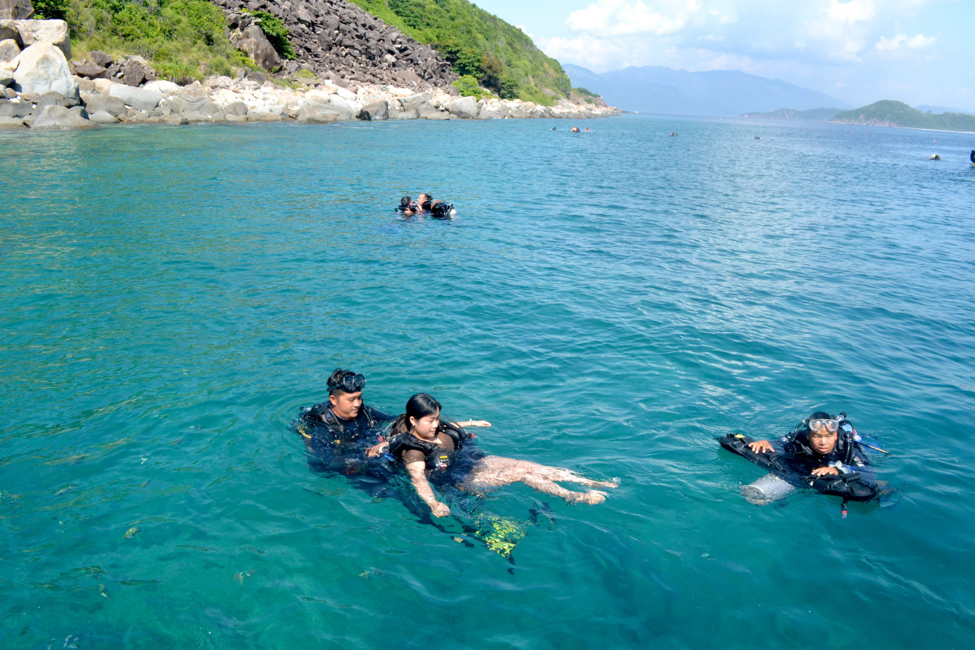 Ban quản lý vịnh Nha Trang thông báo hoạt động bơi, lặn biển tại khu vực Hòn Mun sẽ tạm ngừng từ ngày 27/6