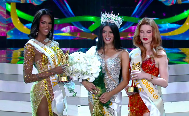 Top 3 người đẹp đoạt danh hiệu cao nhất của cuộc thi Hoa hậu Chuyển giới quốc tế 2022.
