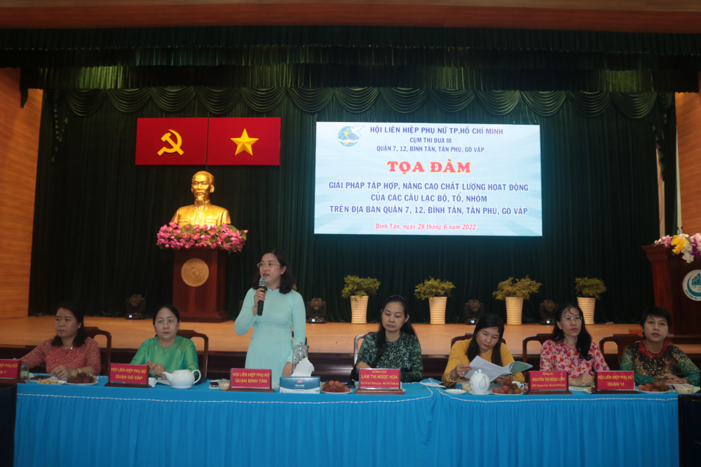 Bà Huỳnh Đặng Hà Tuyên - Chủ tịch Hội LHPN quận Bình Tân, cụm trưởng cụm thi đua 3 - 