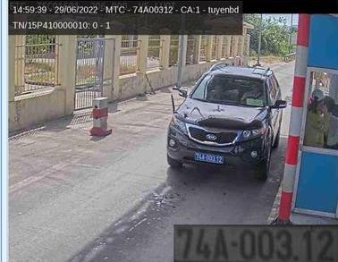 Chiếc xe Biển số xanh sai phạm đã được xác định của Chi cục Thủy lợi  tỉnh Quảng Trị 