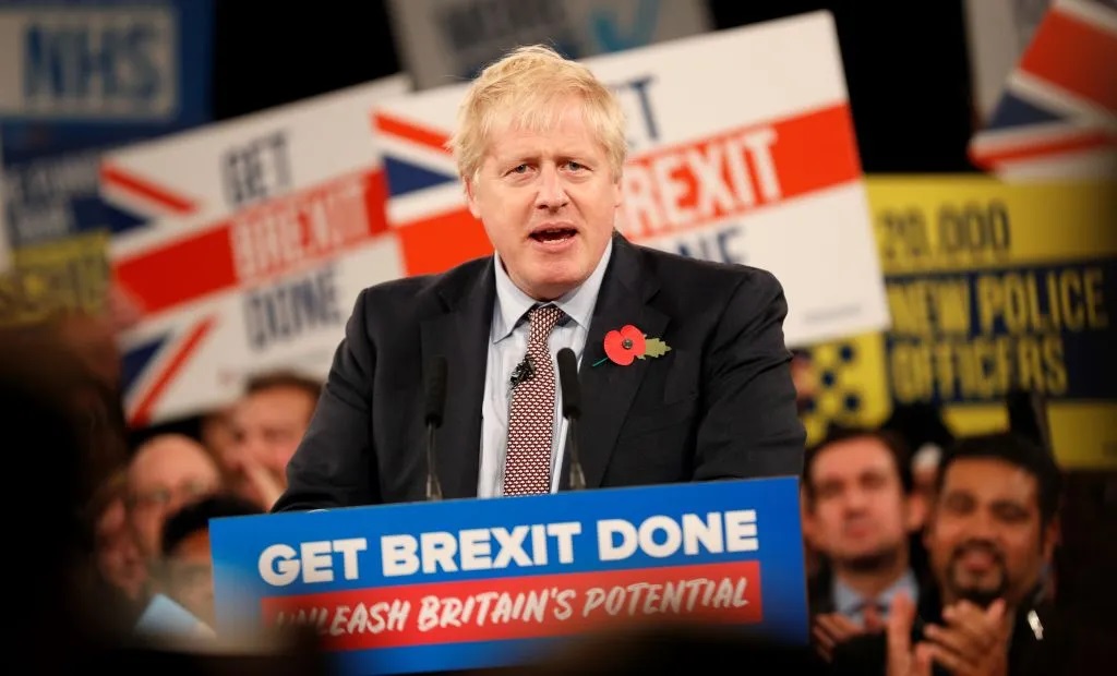 Khẩu hiệu Hoàn tất Brexit đã giúp ông Boris Johnson nắm chính phủ vào năm 2019