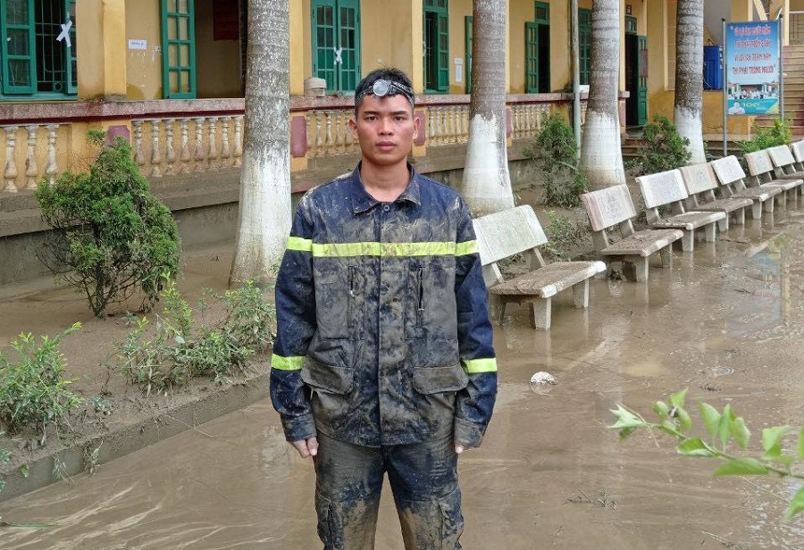Binh nhì Quan Ngọc Hoàng, chiến sĩ nghĩa vụ thuộc Phòng Cảnh sát Phòng cháy, chữa cháy và cứu nạn, cứu hộ Công an tỉnh Tuyên Quang.