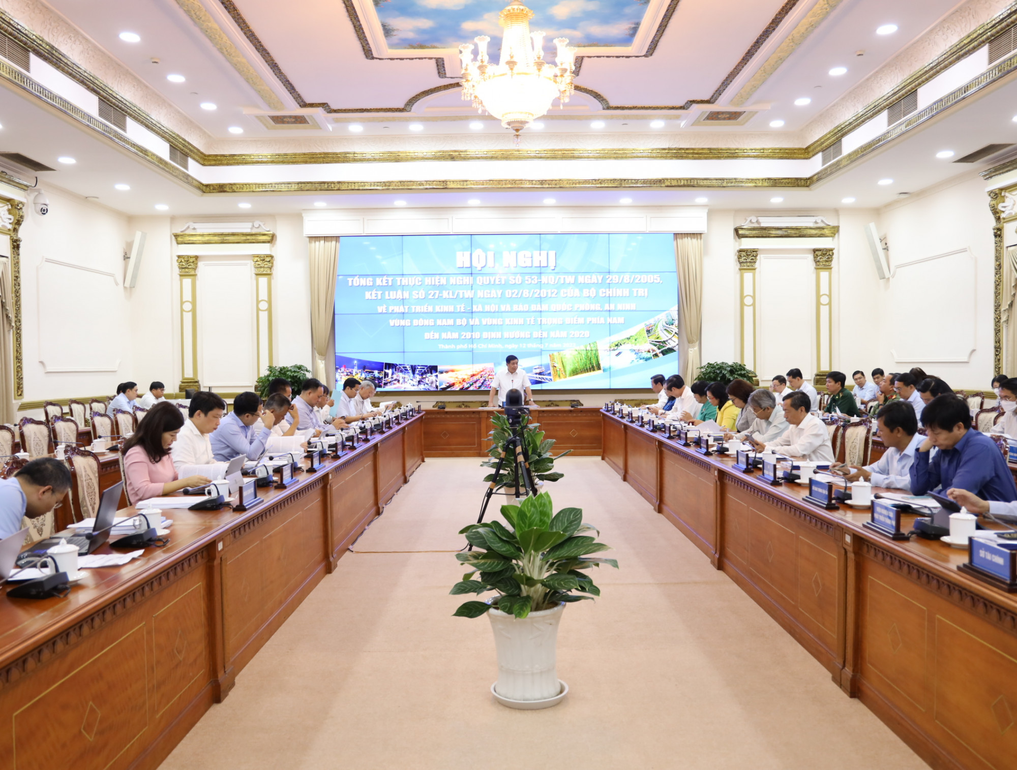 Bộ trưởng Nguyễn Chí Dũng chủ trì hội nghị
