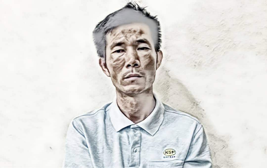 Lương Văn Thảo bị một công an viên quật ngã khi đang tấn công nạn nhân thứ 4