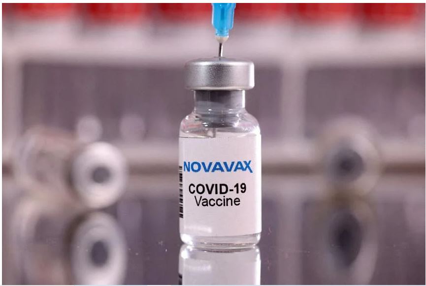 Vắc xin COVID-19 của Novavax đã được FDA cấp phép.