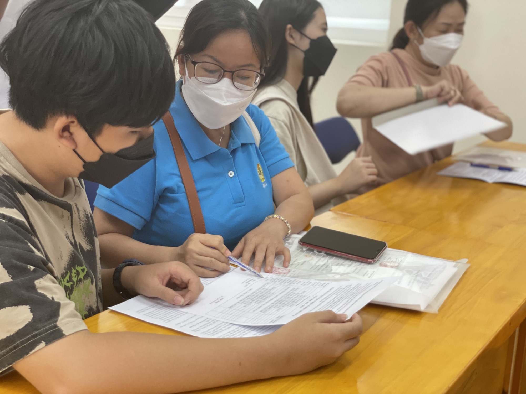 Trường THPT Bùi Thị Xuân tổ chức tư vấn phụ huynh, học sinh lớp 10 chọn tổ hợp