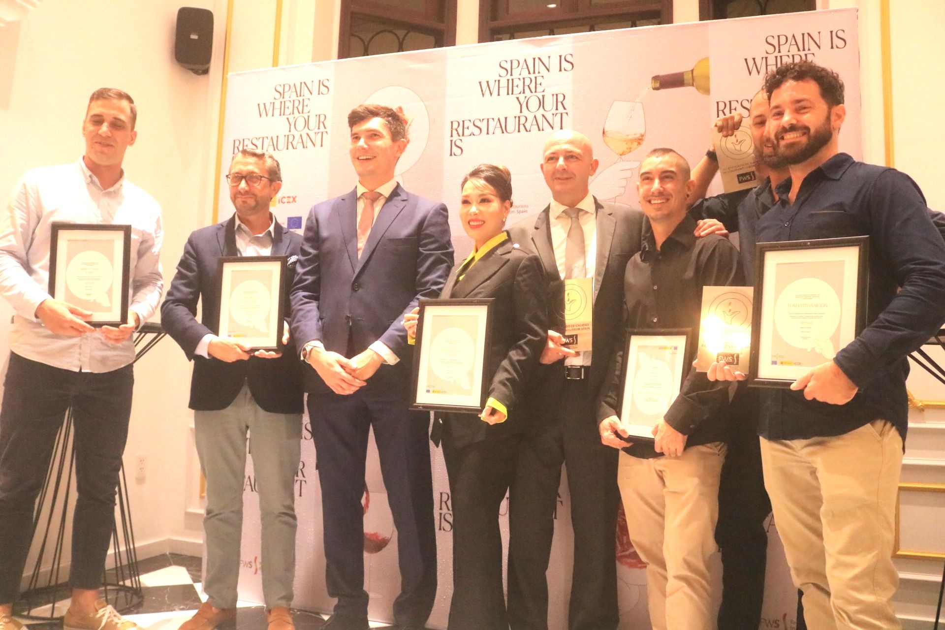 6 nhà hàng tại Việt Nam vinh dự nhận được chứng nhận “Restaurants from Spain” tối 20.7