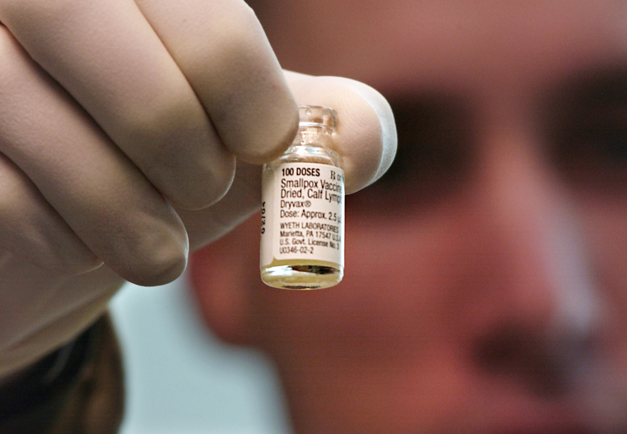 Vắc xin ngừa bệnh đậu mùa cũng có thể được dùng để chống lại đậu mùa khỉ