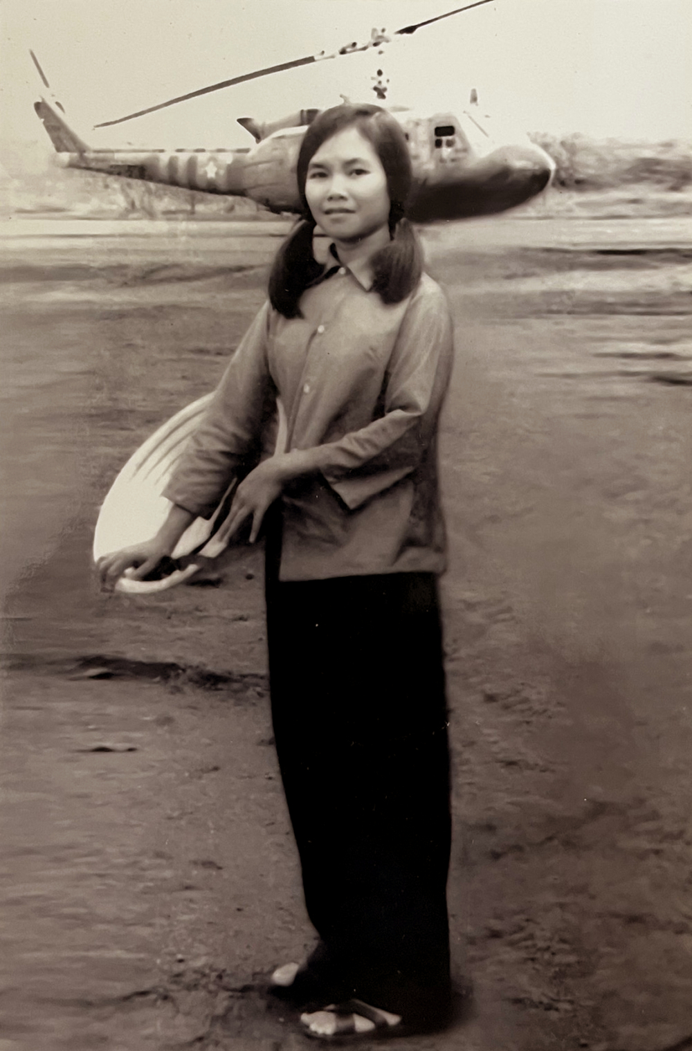 Anh hùng Lê Thị Thu Nguyệt trong một bức ảnh cũ