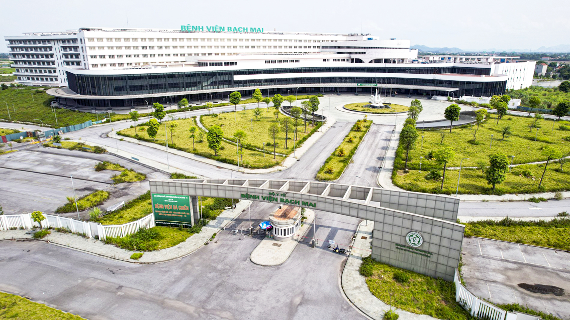 Bệnh viện Bạch Mai cơ sở 2 dù xây dựng hiện đại nhưng sau nhiều năm hoàn thành vẫn chưa đưa vào hoạt động - ẢNH: NGỌC LINH