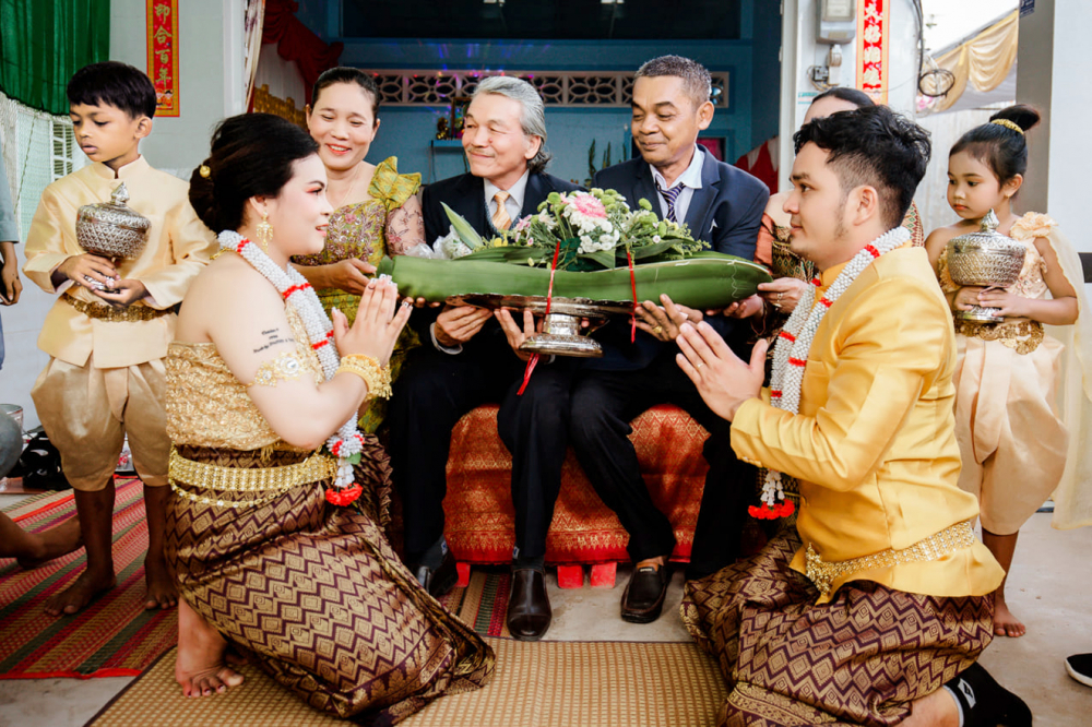 Hoa cau có ý nghĩa quan trọng trong lễ cưới của người Khmer