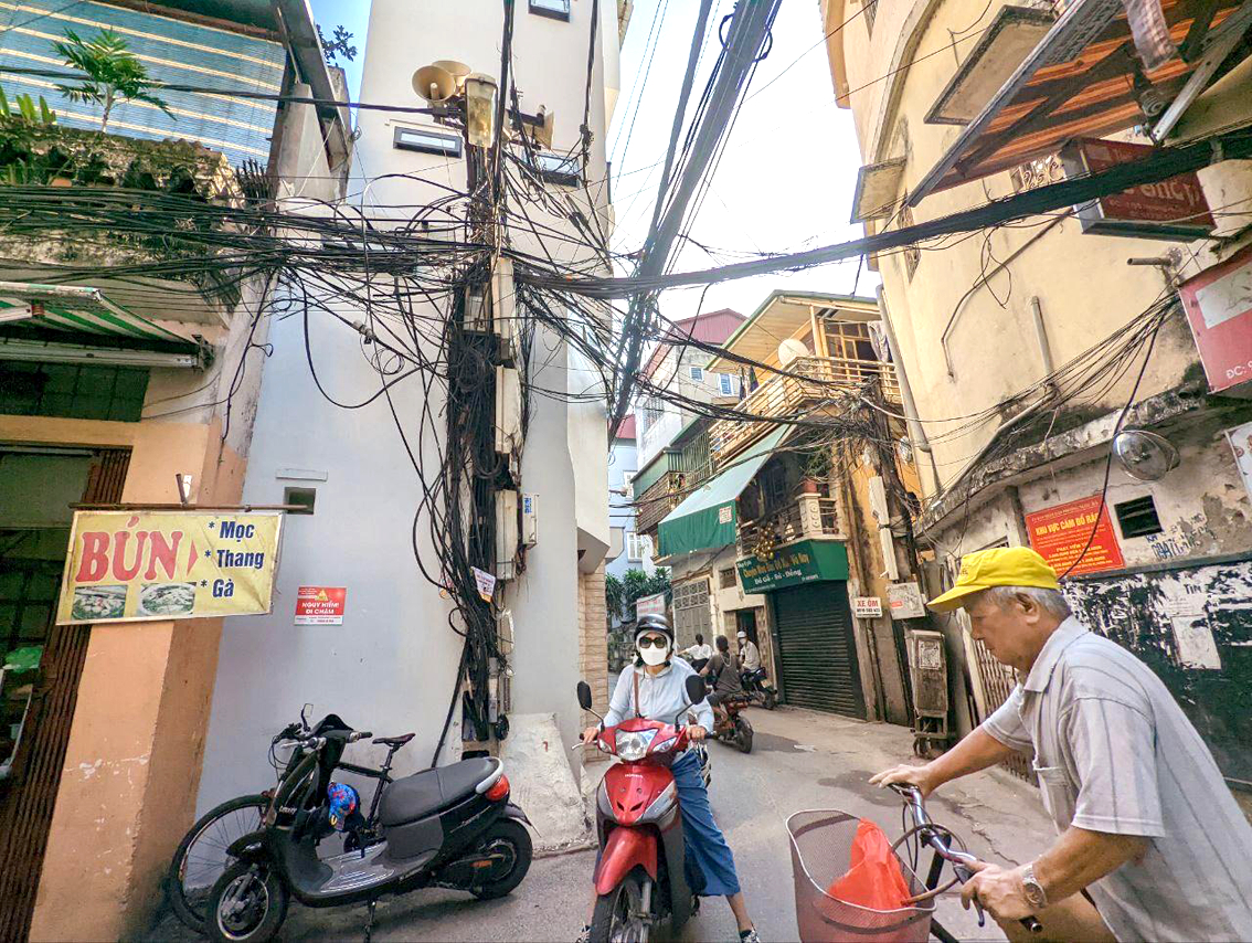 Trong thời gian tới, loa phát thanh của các phường ở TP.Hà Nội sẽ được đặt tại các vị trí phù hợp hơn - ẢNH: BẢO KHANG