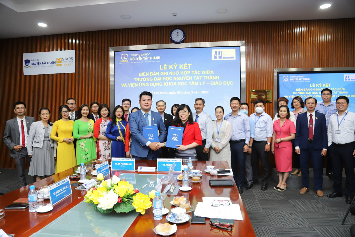 Đại học Nguyễn Tất Thành ký kết hợp tác với Viện Ứng dụng Khoa học Tâm lý Giáo dục -  Ảnh: NTTU