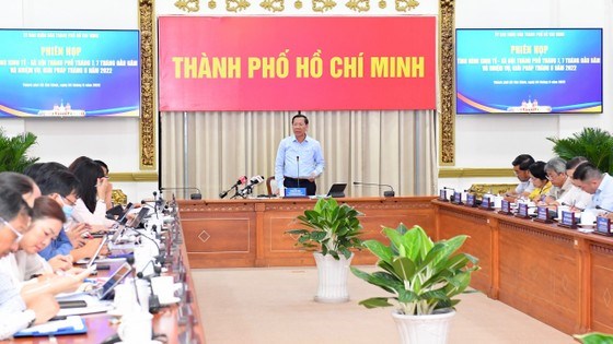 Chủ tịch UBND TPHCM Phan Văn Mãi chủ trì phiên họp