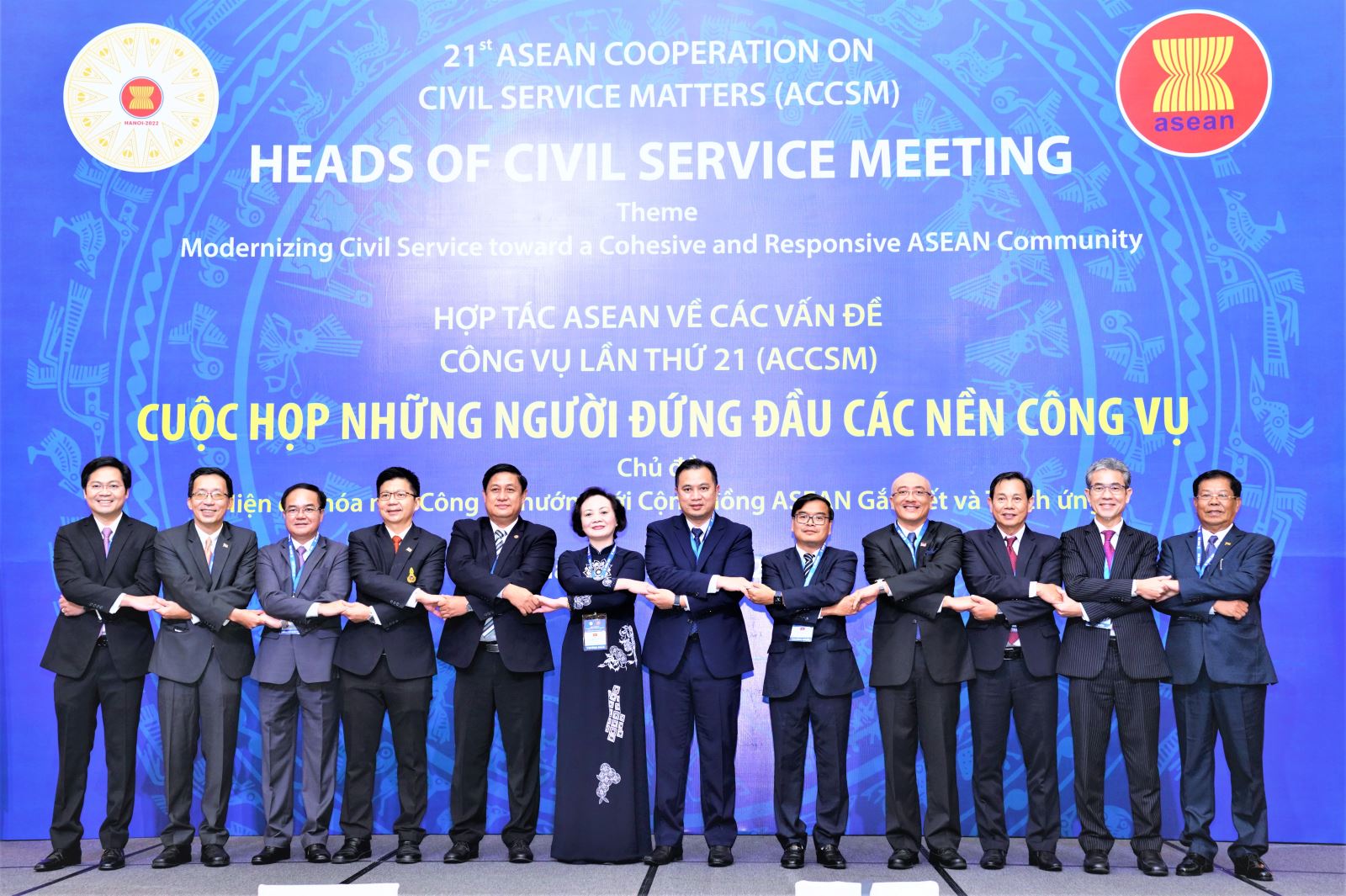 Bộ trưởng Bộ Nội vụ Phạm Thị Thanh Trà và những người đứng đầu các nền công vụ ASEAN tại Hội nghị. Ảnh: H.N