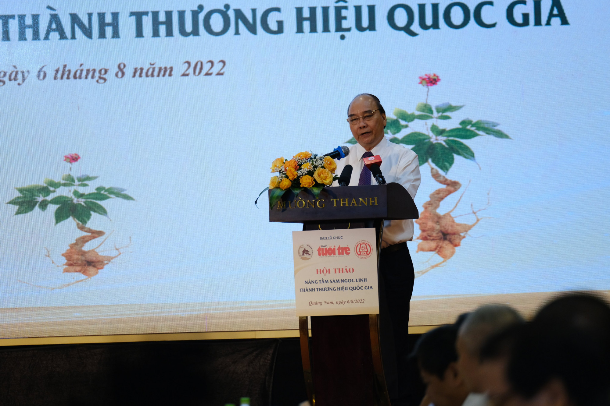 Chủ tịch nước Nguyễn Xuân Phúc nhận định rằng, sâm Ngọc Linh không chỉ là quốc bảo mà còn là quốc kế, dân sinh
