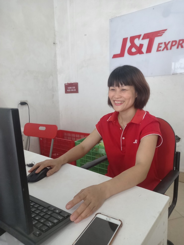 Admin bưu cục J&T Express Lê Thị Phương
