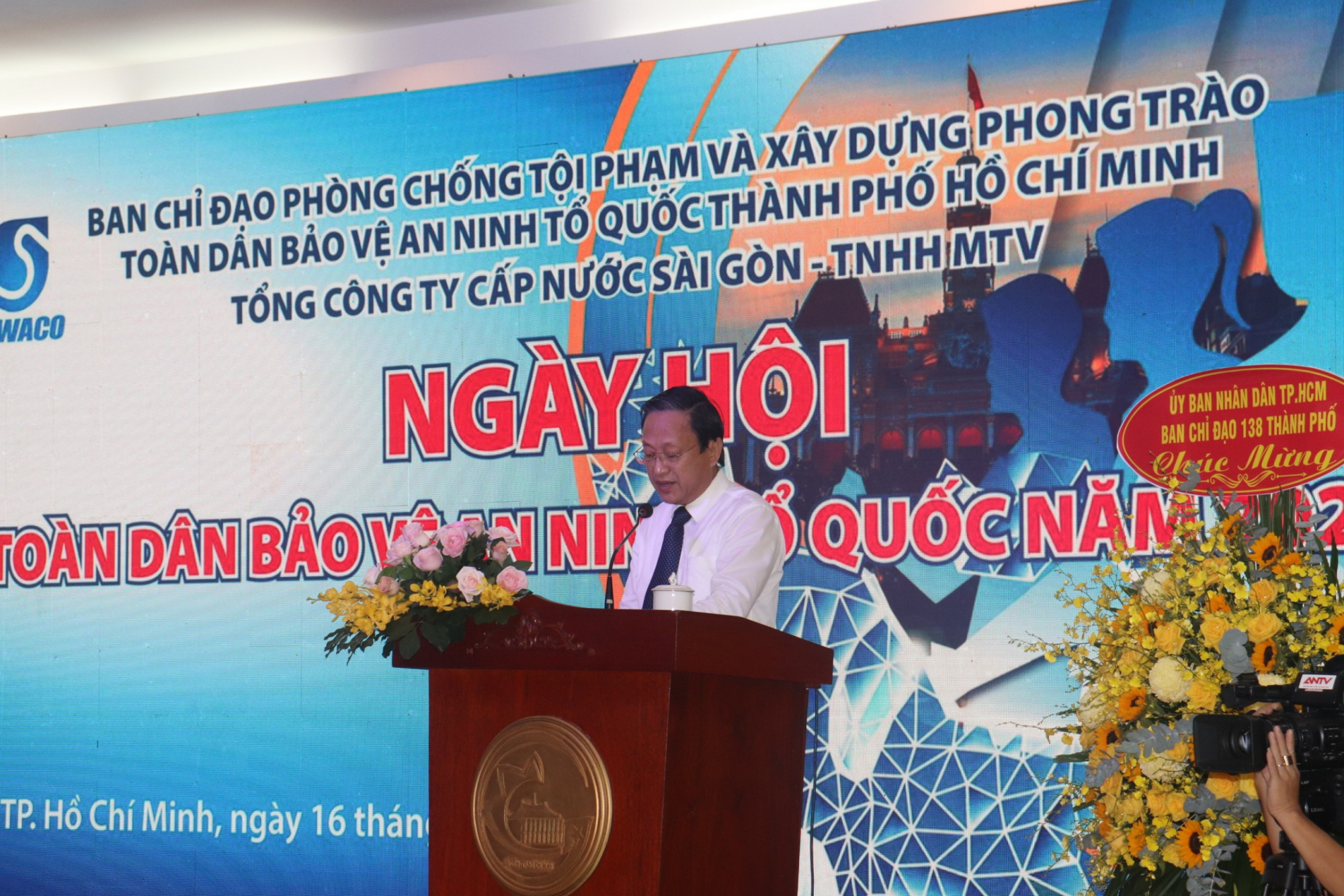 Ông Nguyễn Thanh Sử - Phó tổng giám đốc SAWACO phát biểu tại hội nghị