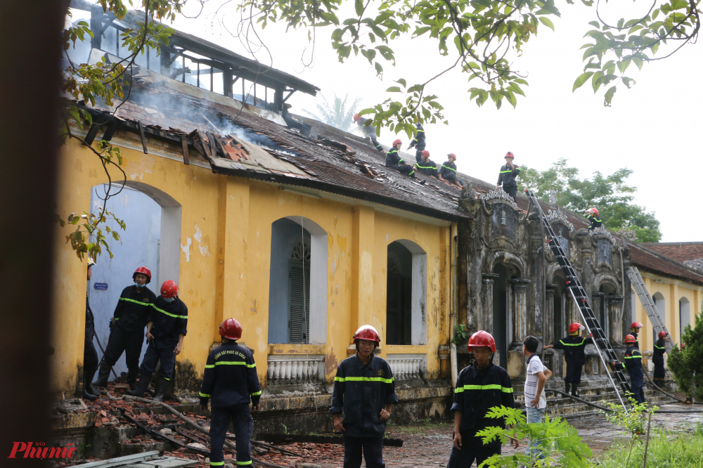 Nhiều tư liệu về cuộc kháng chiến chống Pháp của Nhân dân Thừa Thiên - Huế lưu giữ taij Bảo tàng này đã bii ngọn lửa thiêu trụi