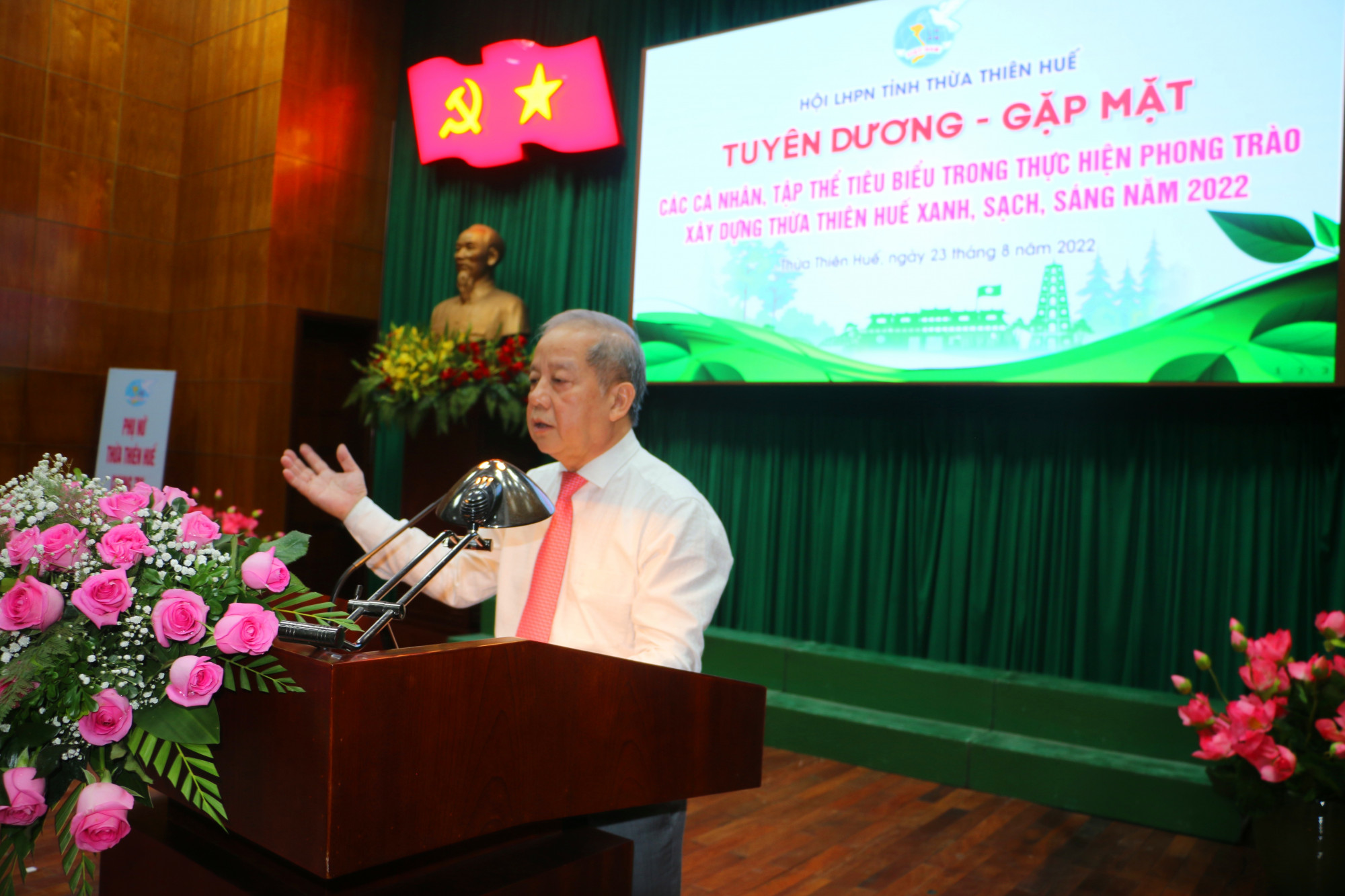 , ông Phan Ngọc Thọ, Phó Bí thư Thường trực tỉnh ủy Thừa Thiên- Huế phát biểu tại lễ tuyên dương