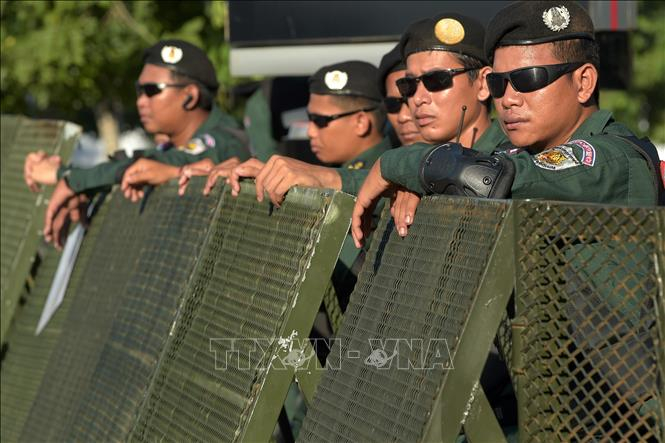 Cảnh sát Campuchia gác tại thủ đô Phnom Penh - Ảnh tư liệu: AFP/TTXVN