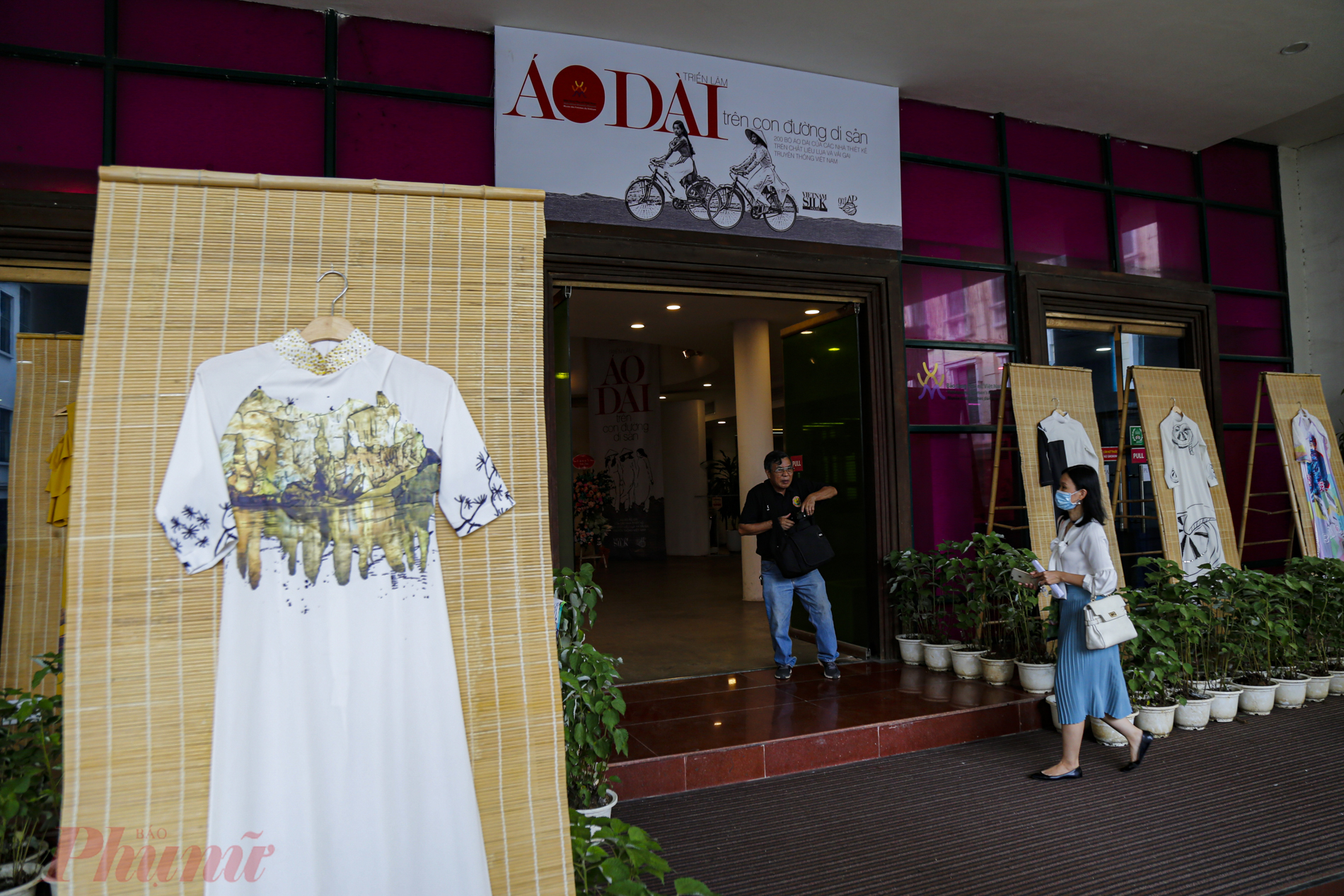 Sau triển lãm, các nhà thiết kế sẽ trao tặng toàn bộ những tác phẩm áo dài cho Bảo tàng Phụ nữ Việt Nam. 200 bộ áo dài sẽ được tiếp tục phát huy giá trị về văn hóa, lịch sử về người phụ nữ Việt Nam trong thời gian tới.