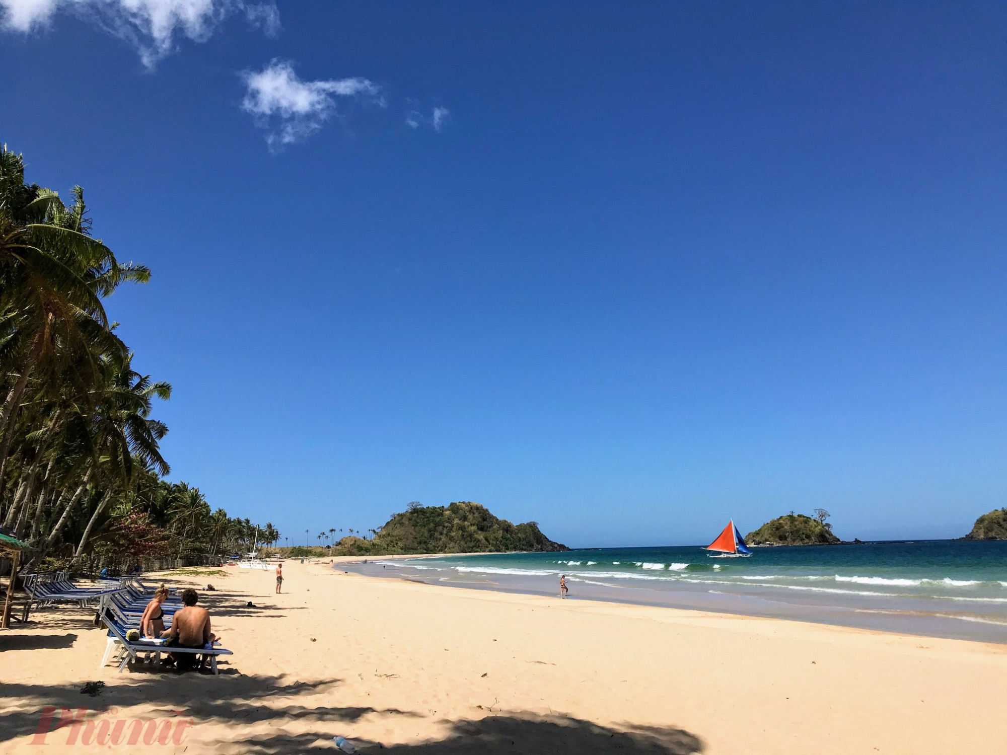 Bãi biển Las Cabanas (thuộc đảo Elnido, tỉnh Palawan, Philippin) thu hút nhiều khách Việt Nam tham thời điểm trước dịch. Ảnh: Quốc Thái