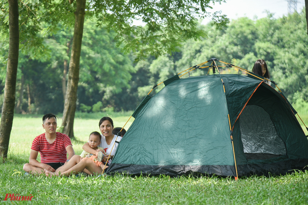 Công viên Yên Sở từ lâu đã là địa điểm được yêu thích với các gia đình khi muốn có một chuyến picnic ngắn trong ngày.