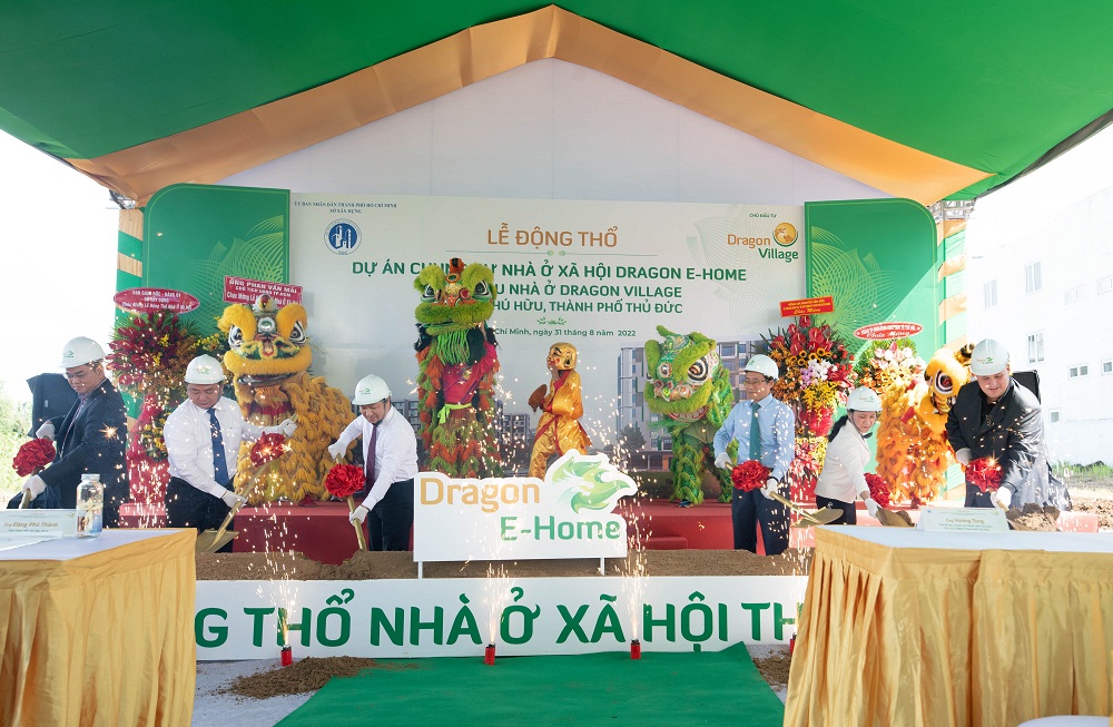Sự kiện động thổ dự án nhà ở xã hội Dragon E-Home với sự góp mặt của lãnh đạo TPHCM - Ảnh: HDBank
