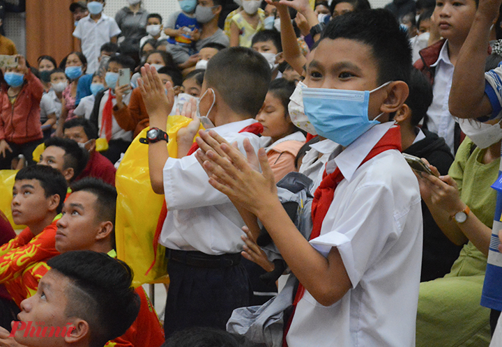 Nhiều địa phương ở Đà Nẵng đã tổ chức đêm hội trung thu ý nghĩa cho trẻ em