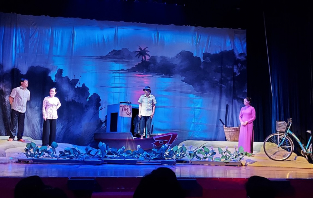 Vở cải lương Ngược gió đã được Nhà hát Cải lương Trần Hữu Trang chuẩn bị dự hội diễn từ năm 2021.