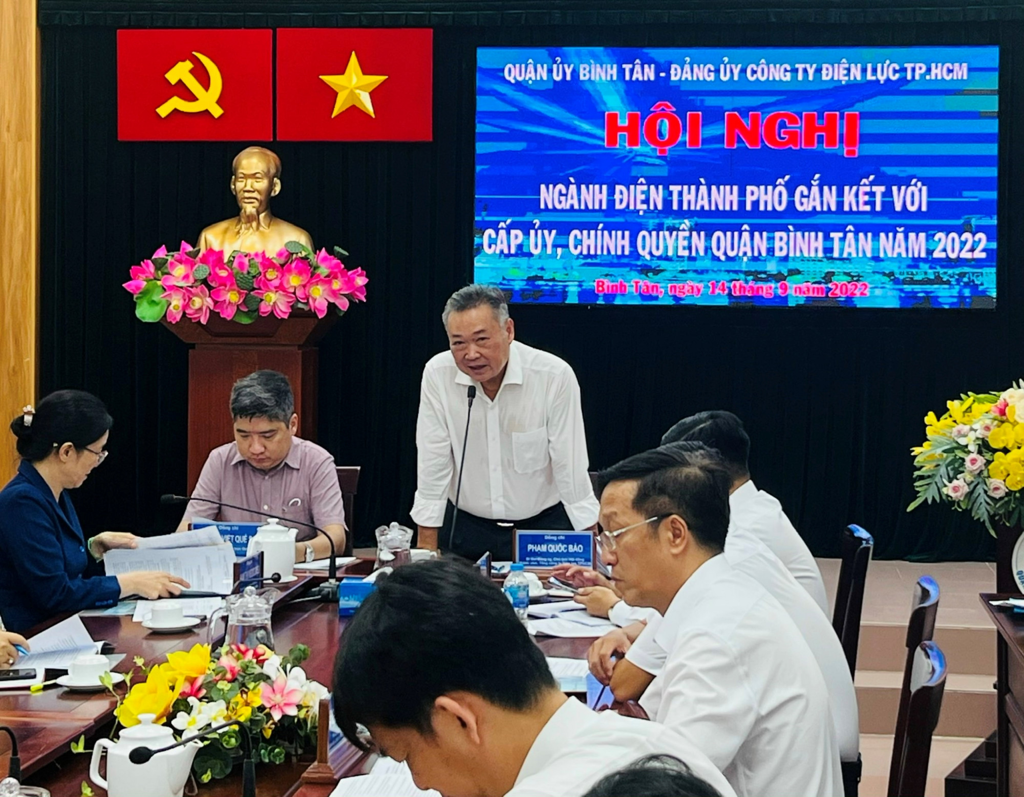 Ông Phạm Quốc Bảo, Chủ tịch Hội đồng thành viên EVNHCMC phát biểu tại hội nghị