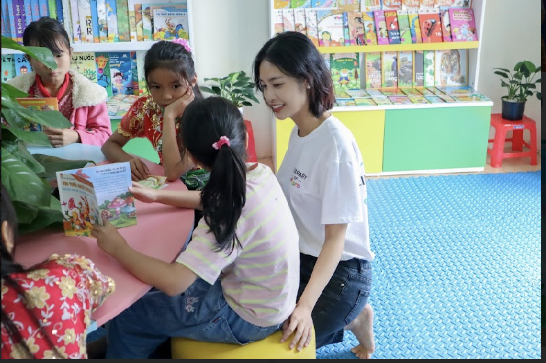 Đây là hoạt động nằm trong  dự án “Thư viện ước mơ” - dự án thư viện nghệ thuật dành cho trẻ em Việt Nam ở những vùng còn khó tiếp cận với sách và các hoạt động văn hóa nghệ thuật. Trong đó, mỗi thư viện được trang bị 1.000 đầu sách được hội đồng chuyên môn chọn lọc kỹ lưỡng nhằm giúp gieo hạt giống tư duy công dân toàn cầu, tư duy đổi mới sáng tạo, phẩm chất người trong thời đại máy, và nền tảng các kỹ năng thế kỷ 21.