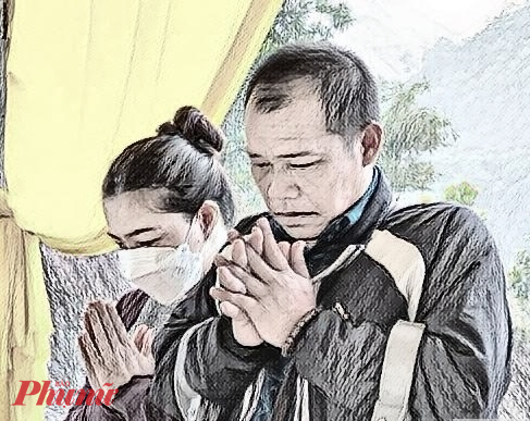Ông Quang  và bà Bích trong lễ tang cháu N.L.M.Q.