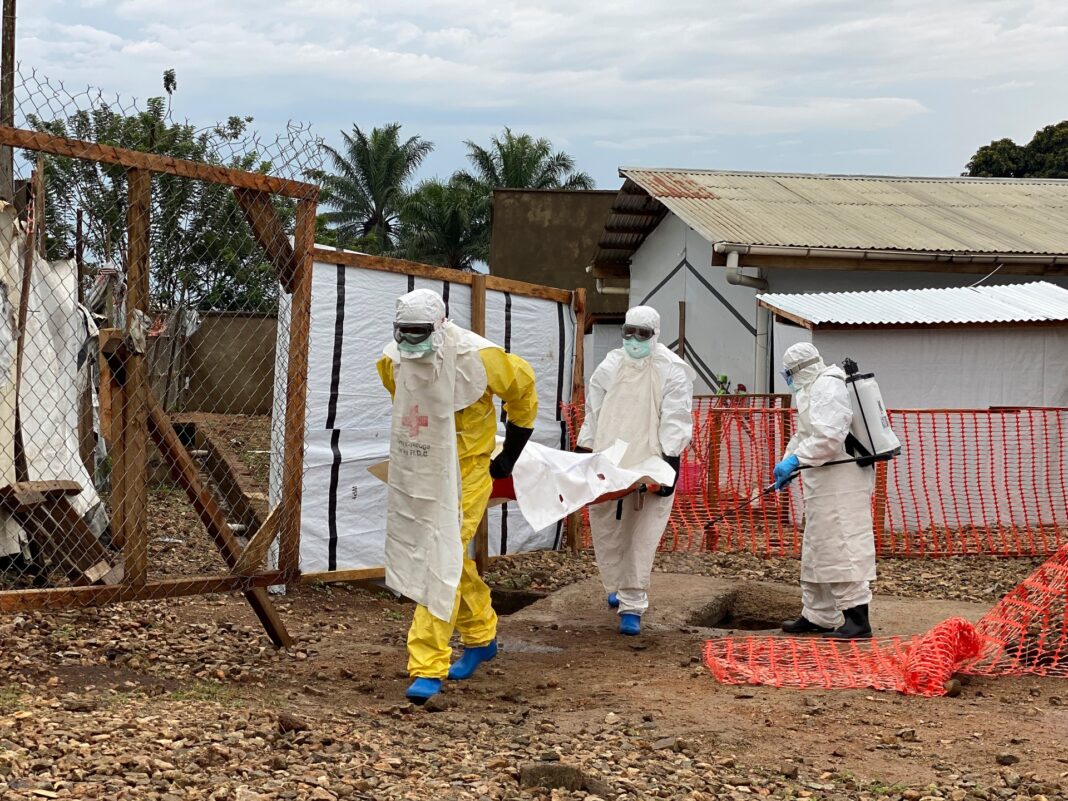 Số ca mắc và tử vong do virus Ebola gây nên ngày càng gia tăng gây nên mối lo về một đợt bùng dịch mới - Ảnh: Digital News QR