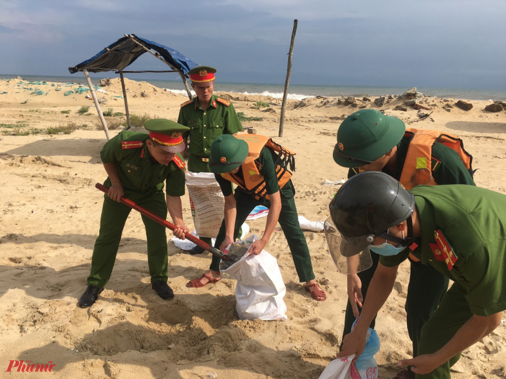 Hơn 300 ngôi nhà của người dân các xã biển của huyện Phú Vang, Phú Lộc đã được chằng chống an toàn