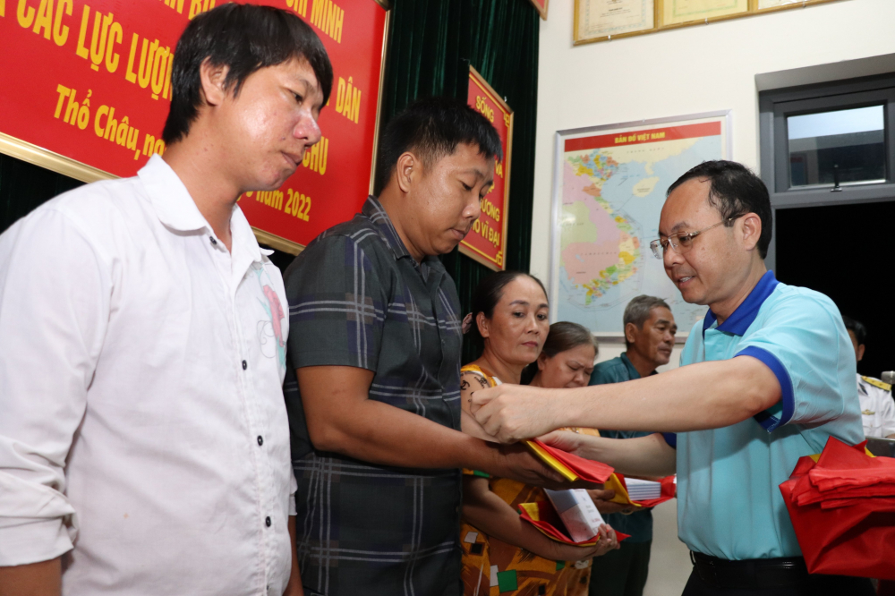 Phó bí thư Thành ủy TPHCM Nguyễn Văn Hiếu phát biểu