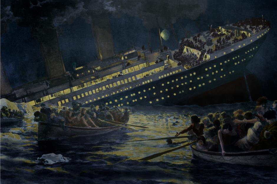 Tàu Titanic đâm phải tảng băng lớn và bị chìm hôm 14/4/1912 khiến hơn 1.200 người bị chết - Ảnh: Everett Historical/Shutterstock