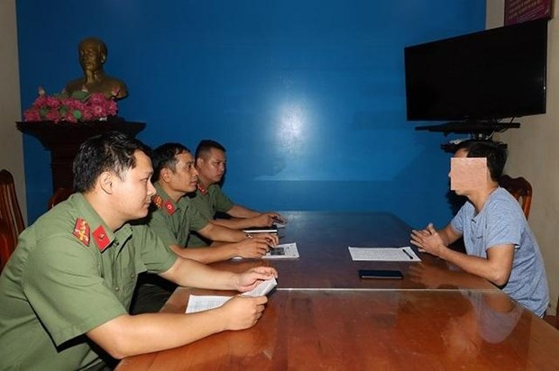 Cơ quan công an làm việc với đối tượng Nguyễn Kiên Quyết - Ảnh: Công an Hà Nam cung cấp