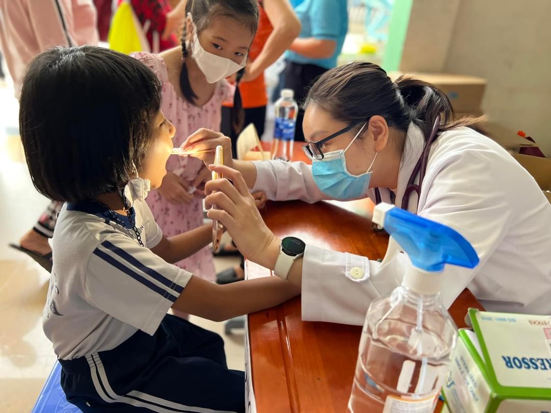 Hội LHPN quận Tân Phú  tổ chức khám sức khỏe tổng quát cho trẻ em